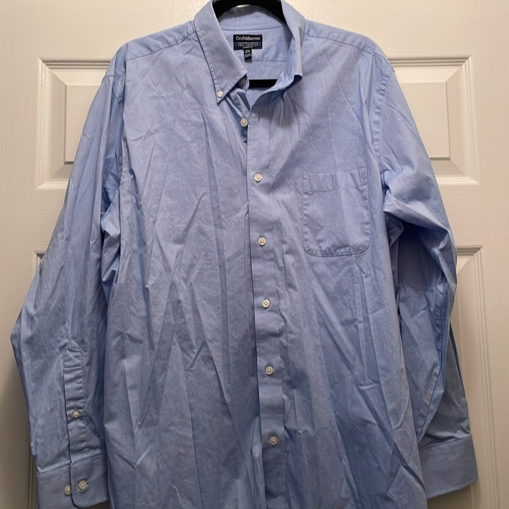 Croft and Barrow True Comfort long Sleeve Blue Dress Shirt